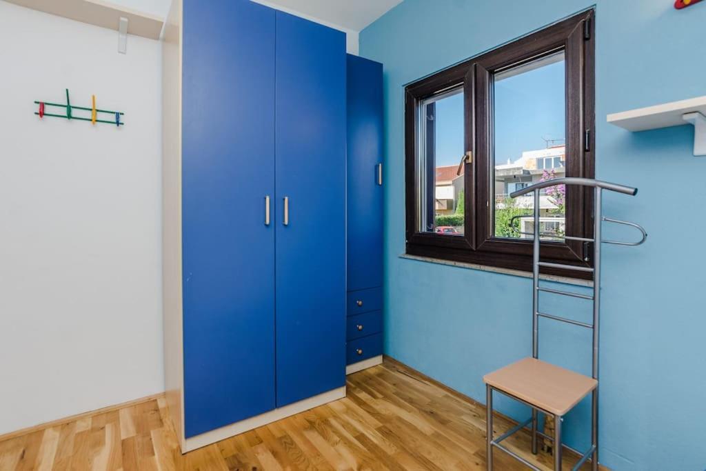 Apartment Roko - Up To 4 People With Free Parking Zadar Ngoại thất bức ảnh